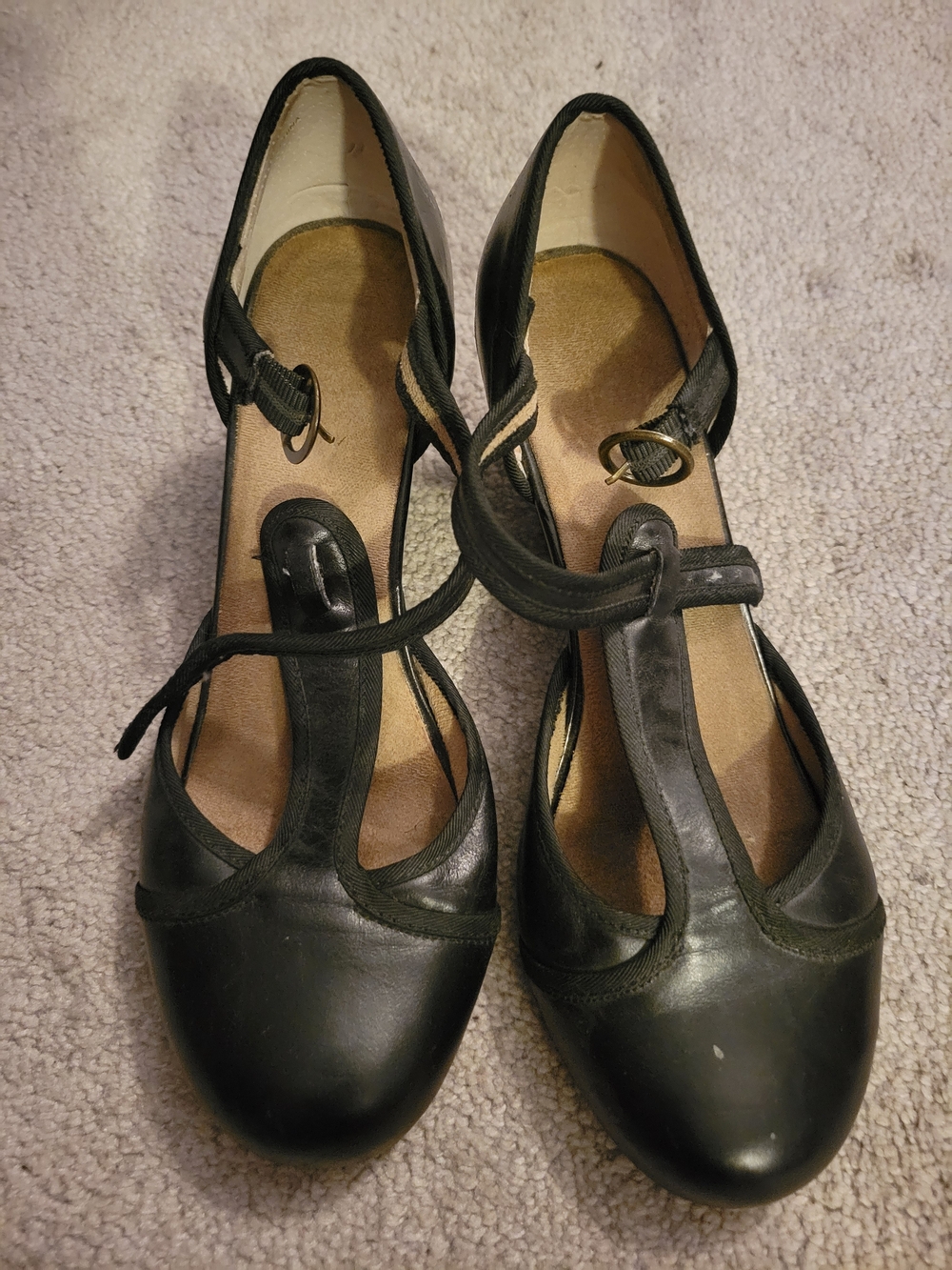 ♟️Pre-loved Size 8 Women's Black T-Strap Heels with Ankle Buckle